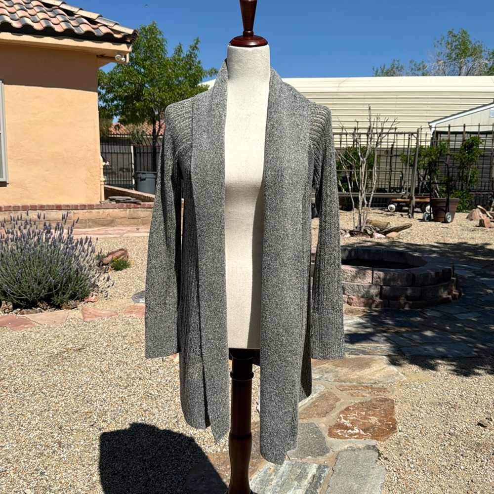Rachel Zoe Women’s Size M Lightweight Gray Cardigan Sweater